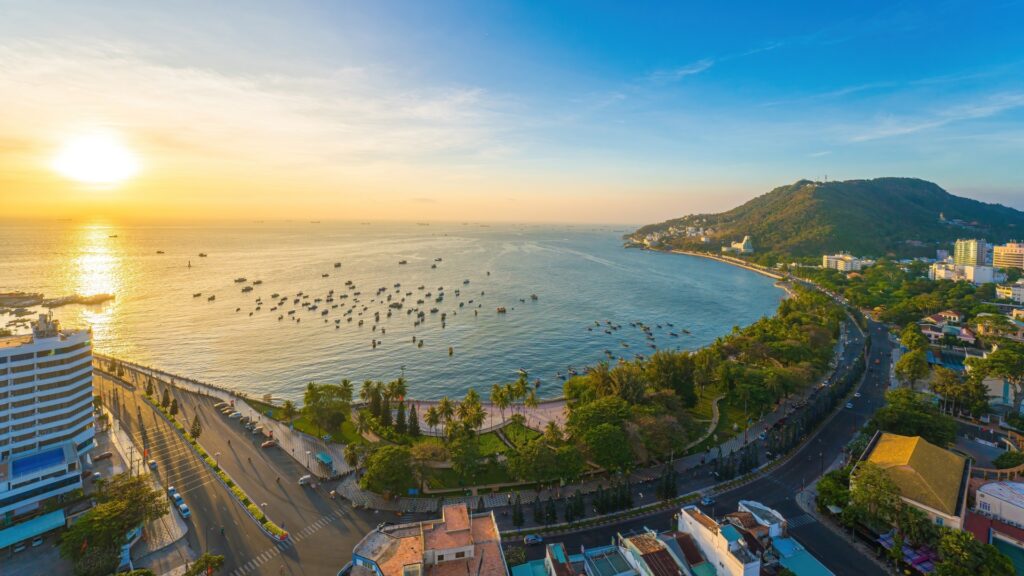 Vung,tau,city,aerial,view,with,beautiful,sunset,and,so